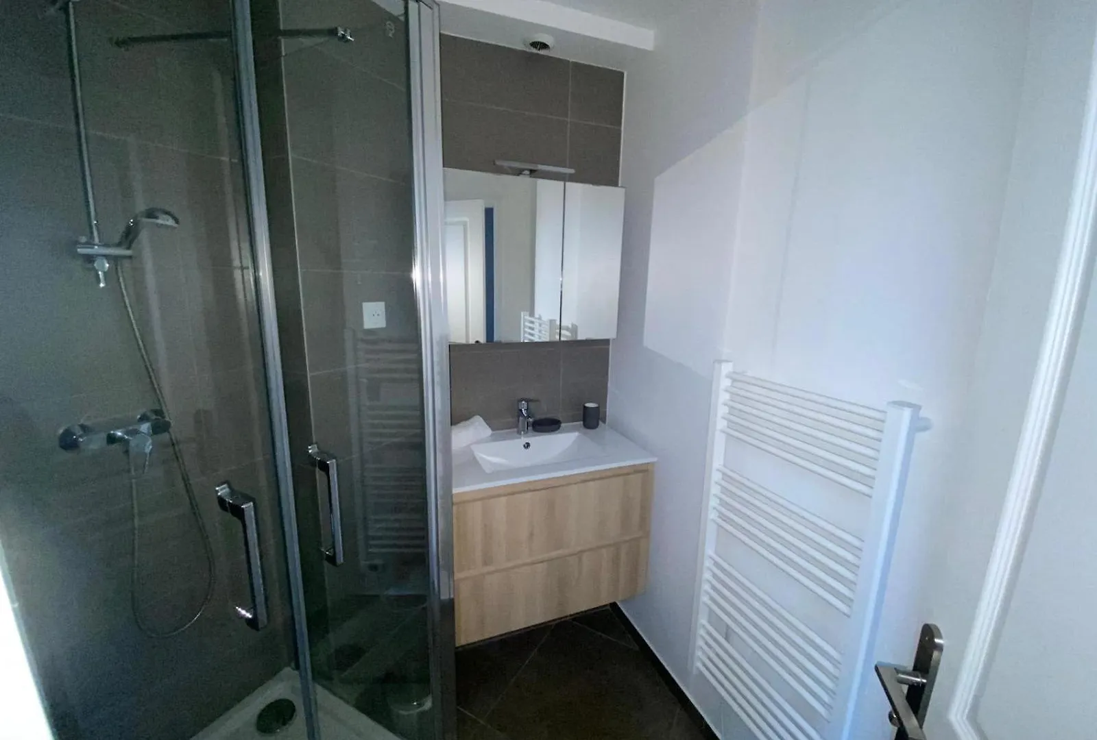 3 Pieces 55M2 Proche Metro - Paris 15 - 4P - Flat-Guest Daire 0*,
