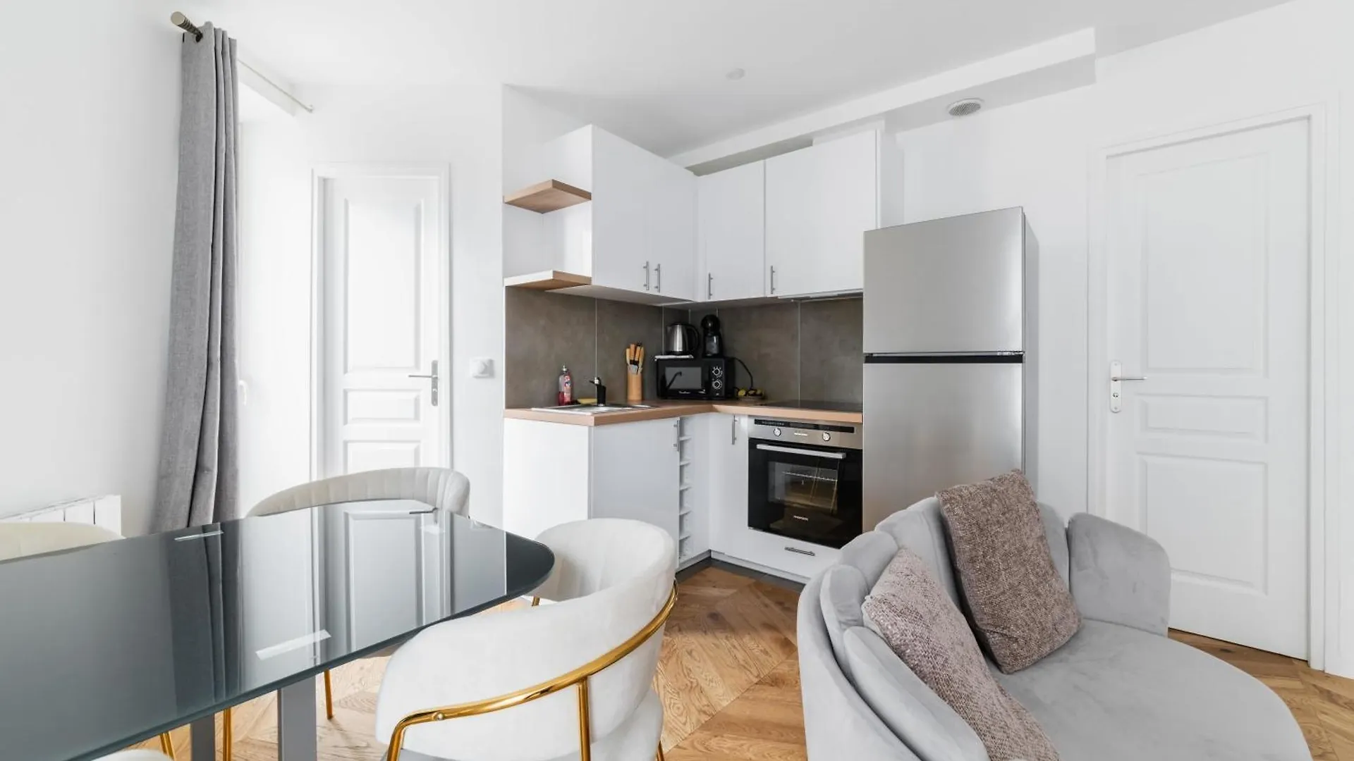 3 Pieces 55M2 Proche Metro - Paris 15 - 4P - Flat-Guest Daire
