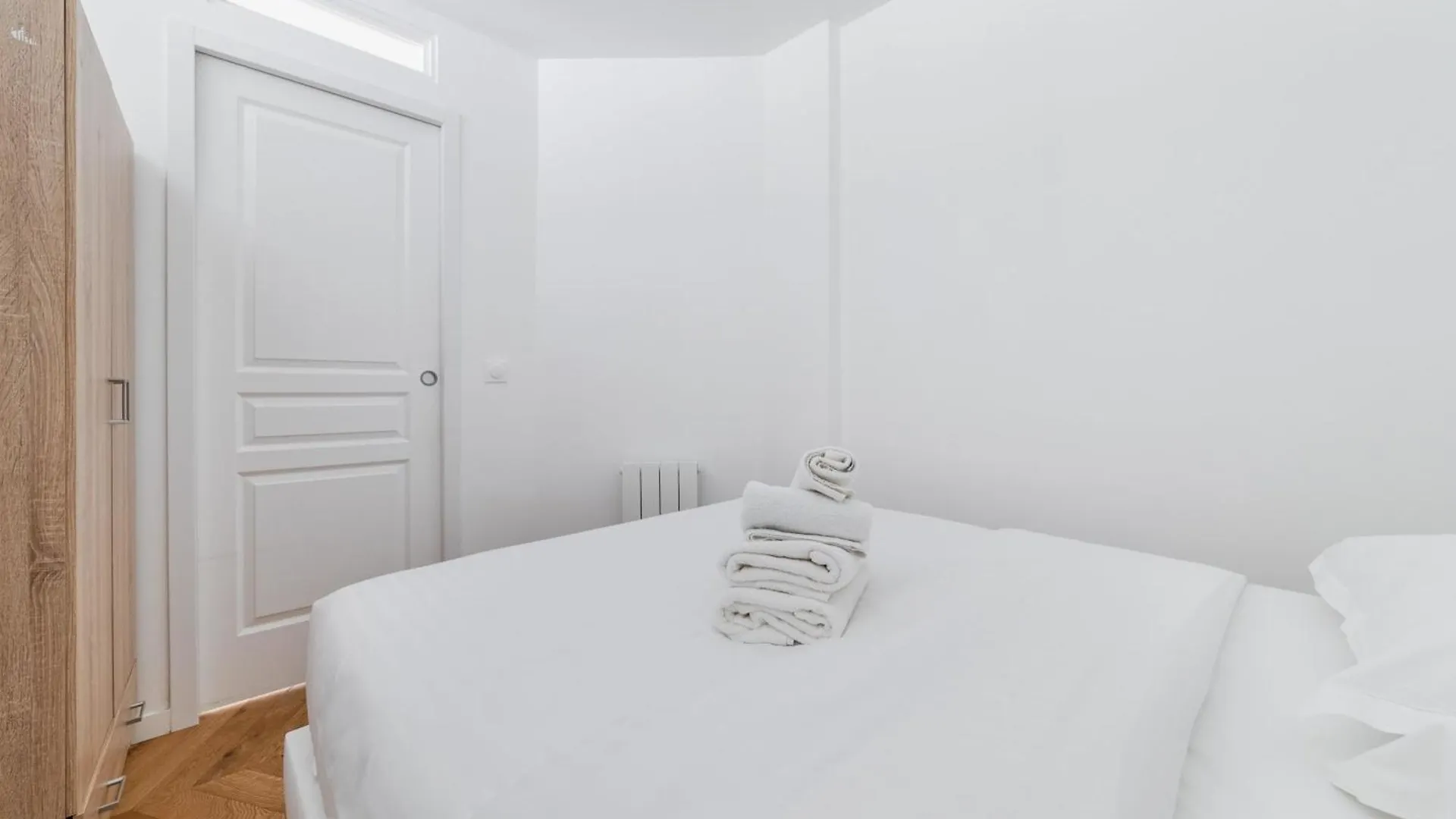 3 Pieces 55M2 Proche Metro - Paris 15 - 4P - Flat-Guest Daire Fransa